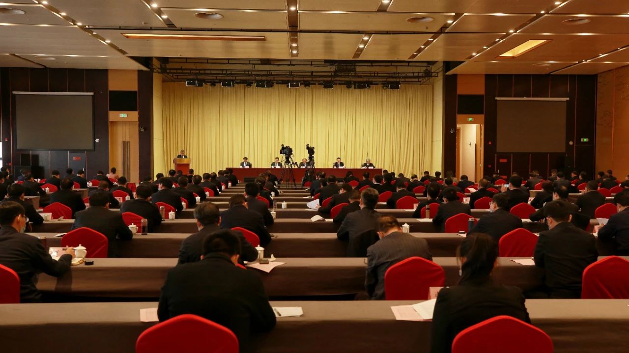 嚴(yán)鑒鉑董事長榮獲陜西省“擔(dān)當(dāng)作為好干部”稱號(hào)！
