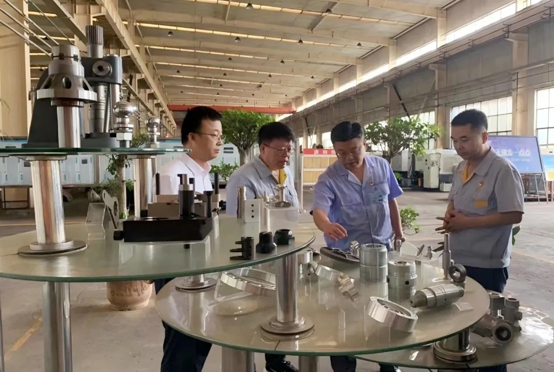 【集團(tuán)資訊】馬旭耀董事長(zhǎng)調(diào)研零件公司、關(guān)中工具公司